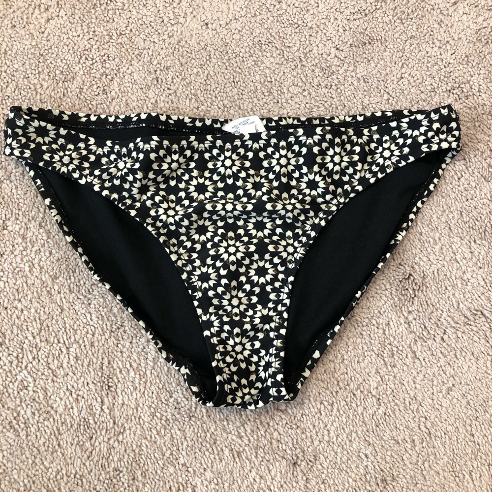 EUC swim bottoms! Converse ONE-STAR! ⭐️